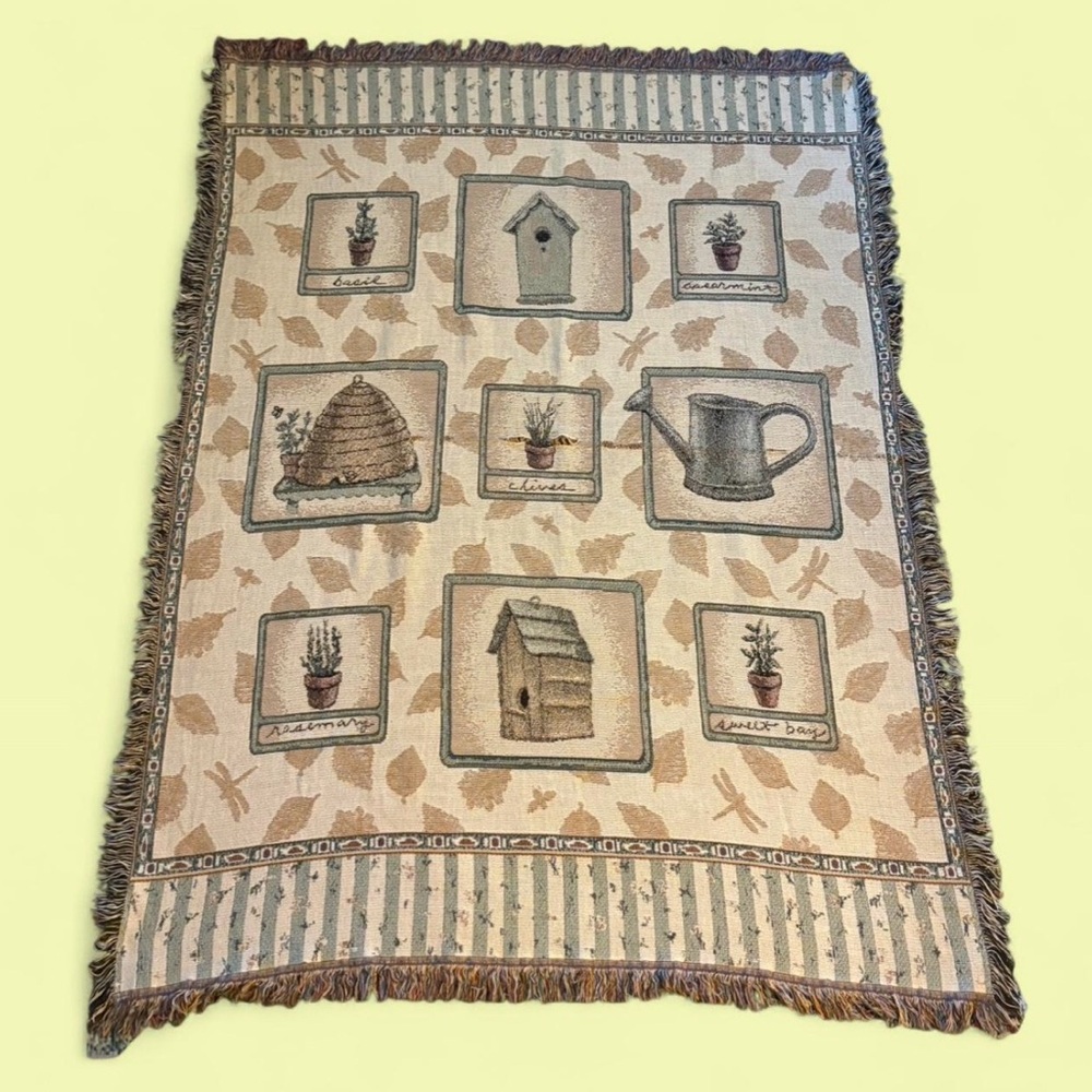 Garden Themed Tapestry Throw Blanket